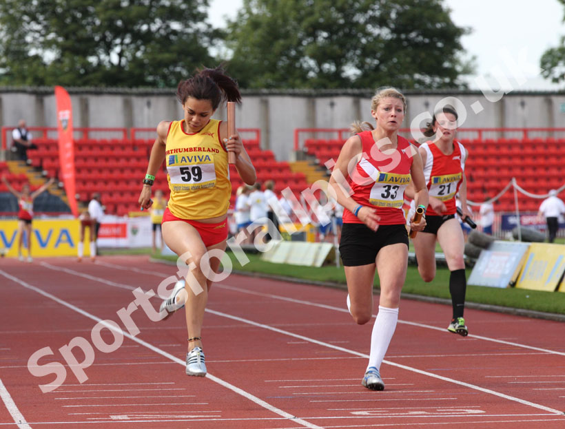 Sydney Robertson brings Northumberland home first in the Junior Girls 4x100 metres relay at the 2011 Aviva English Schools' 81st Track and Field Championships, Gateshead International Stadium